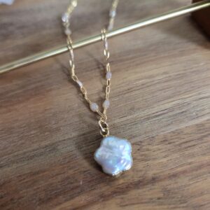 Pearl Flower Gold Necklace